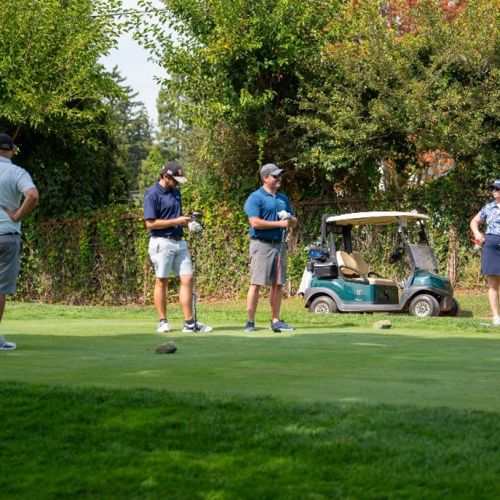 golf outing golfers