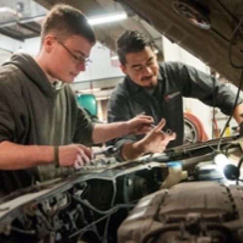 Photo of auto tech students